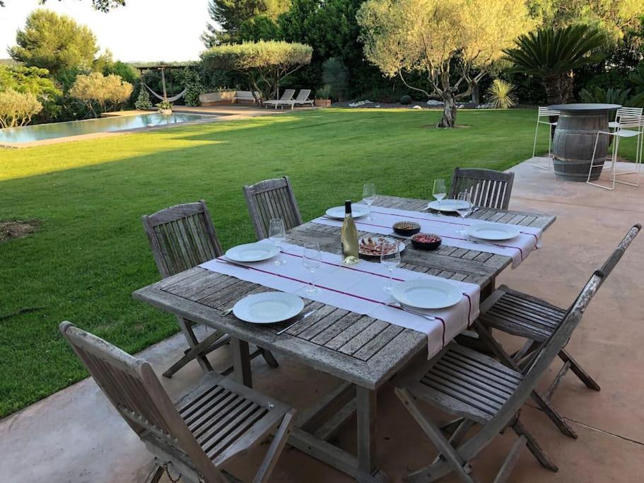 Bastide Languedocienne De Standing - Pezenas Le Clos De L'Amandier Exteriör bild